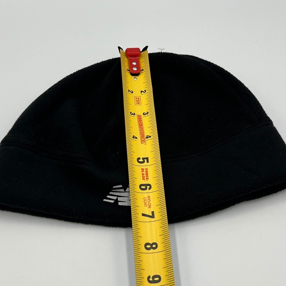 New Balance Fleece Beanie Hat Unisex OS Black Very Good Reflective Logo Warm - Picture 5 of 6